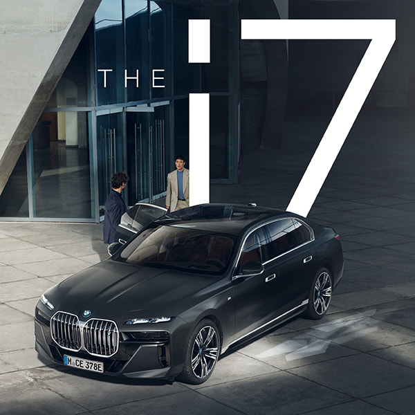 une BMW i7 